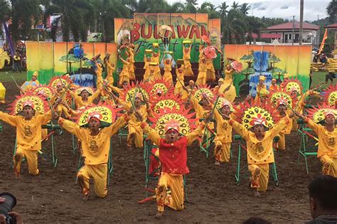 binulyawan|Meaning of bulyawan .